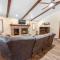 Moose Tracks Lodge - Forest and mountain views! Smart TV with streaming app and Game Room! - Биг-Бэар-Сити