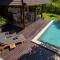 Villa Innerbloom stylish 2BR with large pool & garden - Canggu