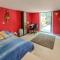 Gorgeous Home In Francheville With Wifi