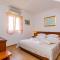 Apartments & Rooms V&M
