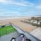 Beach View Breeze Family Holiday Home on the Shore - 佩文西
