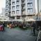 P2B hostel & bar