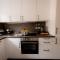 BONNYSTAY l Modern l Zentral l Work Space l Kitchen l Smart TV l