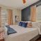 The Luxe/Hot Tub/12min to Horse Park/30 Min to Ark