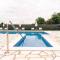 Pool & River House - Lazara
