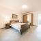 Pool & River House - Lazara