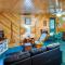 Cozy Green Bank Cabin about 2 Mi to Observatory!