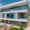 D HOUSE