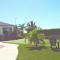 2 Bed 2bath Cottage Pickleball Court Pool - Providenciales