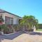 2 Bed 2bath Cottage Pickleball Court Pool - Providenciales