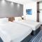 Holiday Inn Express Amsterdam - Sloterdijk Station by IHG - Amsterdam