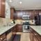 Casa Theodore COZY Comfortable Spacious INCREDIBLY CONVENIENT 5-Star Location