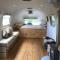 Airstream, vintage American caravan & Hottub - 阿什伯顿
