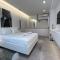 The Dazzling Glimpse Acropolis Suites - Athen
