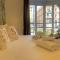B&B Bovio Square XIV