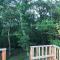 Tree house and shepherds hut & Hot Tub