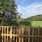 Tree house and shepherds hut & Hot Tub