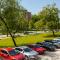 Apartments with WiFi Karlovac - 20990