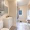 Cozy 2 BDRM Vacation Rental - 1 Mile to Dtwn Rapid City