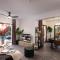 Cocoon Luxury Villa In Coral Bay-3 Min To Beach