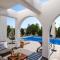 Cocoon Luxury Villa In Coral Bay-3 Min To Beach