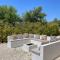 Cocoon Luxury Villa In Coral Bay-3 Min To Beach