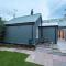 CHESTERS ONLY TIN CHAPEL - UNIQUE, SPACIOUS 2 BEDROOMS, GARDEN AND FREE PARKING
