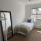 Large 2 Bedroom Marina View Apartment - Hemel Hempstead