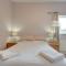 The Long Hall 2 bed ground floor annexed apartment - sleeps 6