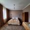 Kazbegi Guest House - 卡兹贝吉