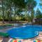 Awesome Home In Piagge With Wifi, 4 Bedrooms And Outdoor Swimming Pool