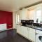 Cloudstays Birmingham Luxury Townhouse 2 lakes sleeps upto 8 Free Parking & WIFI