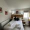 Low Lake Lodge