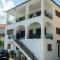 Katerina & Elias Family House