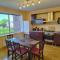 Spacious & Cozy Apartment with Forest View