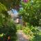 Lemon Garden Lodge