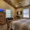 Berg Stuga, Free Attraction Tickets, Game Room, Hot Tub, WIFI!!!