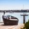 Sydney Harbourfront Boathouse and Studio Escape