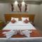 HOTEL STATURE INN