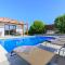 Villa Balun in Orihi - 3 bedrooms - pool - garden - sauna - Orihi