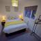 Ideal Lodgings in Radcliffe