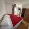 Rooms with shared kitchen "Milica"