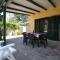 Gianira villa with shaded garden and Pt58 air conditioning