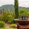 Villa Viola 12Pax with AC & Pool by VILLASRETREATS - Aulla