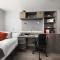 For Students Only Ensuite Bedrooms with Shared Kitchen and 2 Bed Apartments at Crown Place in Cardiff - 卡迪夫