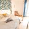 Grand duplex bord de plage avec Terrasse par Groom