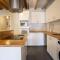 41COB1019- Charming rustic apartment