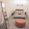 #20 Grimston St 2 bedroom apartment near Hull New Theatre