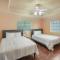 Heated Pool & Jacuzzi & BBQ & 20 min Beach DT & Pool Table & South Side CC - Corpus Christi