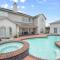 Heated Pool & Jacuzzi & BBQ & 20 min Beach DT & Pool Table & South Side CC - Corpus Christi